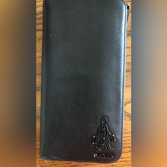 PRADA Black Saffiano Zip Around Long Wallet  Genuine - Picture 1 of 4